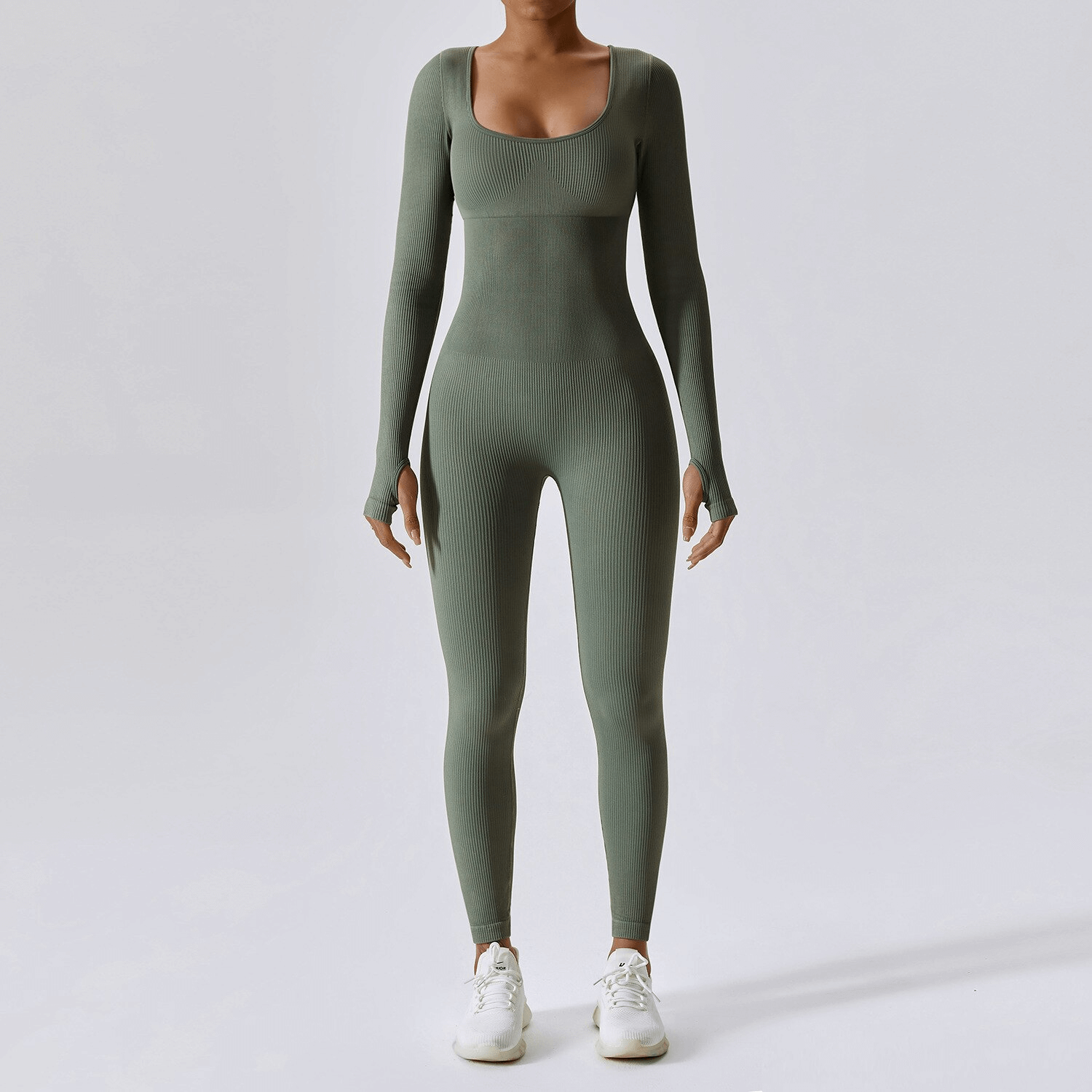 Seamless yoga suit with thumb holes, women's fitness clothes, ideal for yoga, gym, and athleisure, in sleek stretchable fabric, SF1287 model.